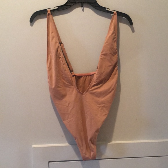 Low Cut Plunge One Piece Swimsuit - Picture 4 of 4